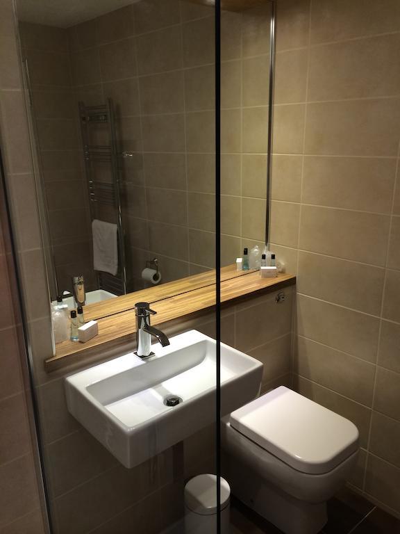 Abbotsford Hotel Dumbarton Szoba fotó